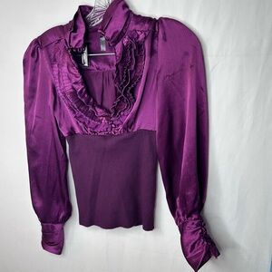 Purple Lavender Satin-Poly Women’s Long Sleeve Top Shirt Ruffle Neckline Size S